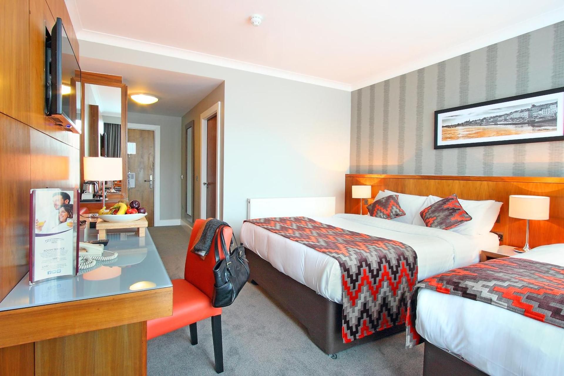 Fitzwilton Hotel Family Room (2 Adults + 2 Children)