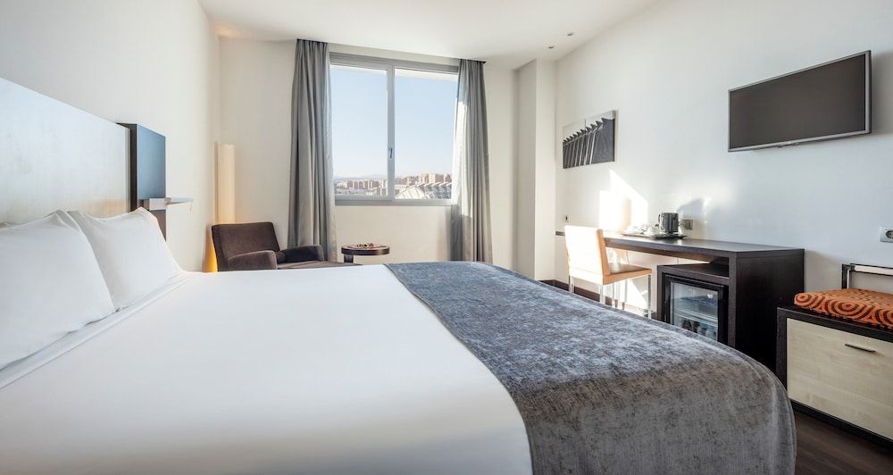 Hotel ILUNION Aqua 4 Double Room 5