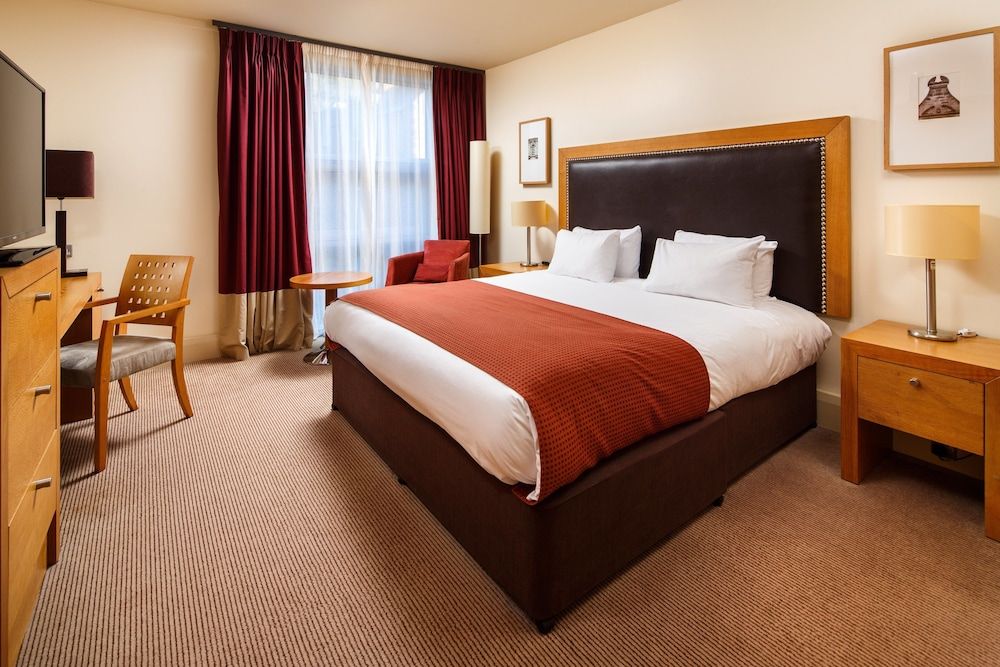 Standard Room, 1 King Bed, Accessible