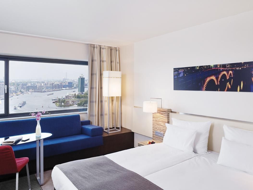 Mövenpick Hotel Amsterdam City Centre Classic King Room 2