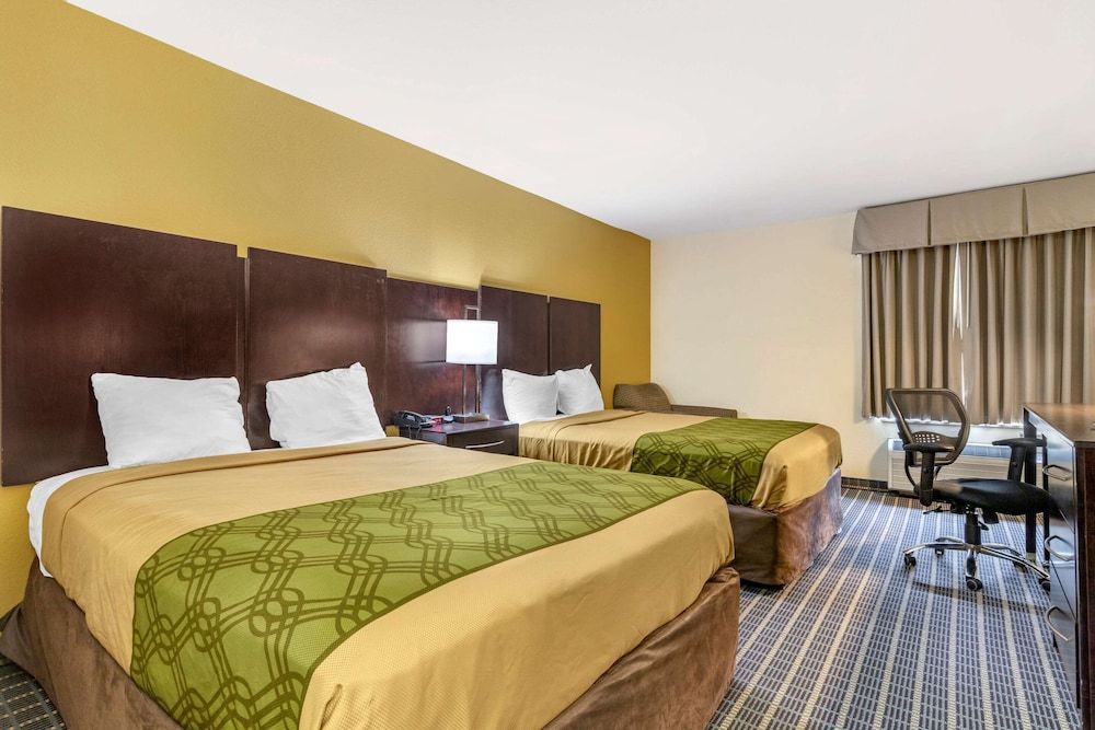 undefined Econo Lodge Exit-29 2