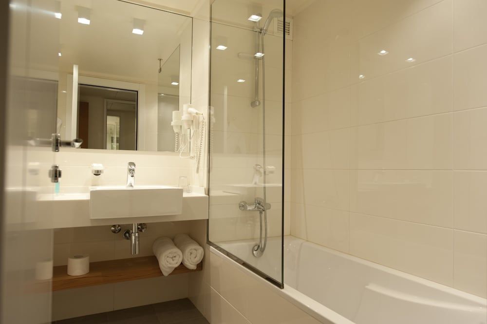 undefined Cavalier Hotel 8