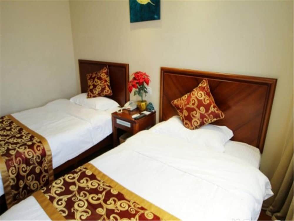 GreenTree Inn ShangHai JingAn XinZha Road Business Hotel Deluxe Twin Room 2