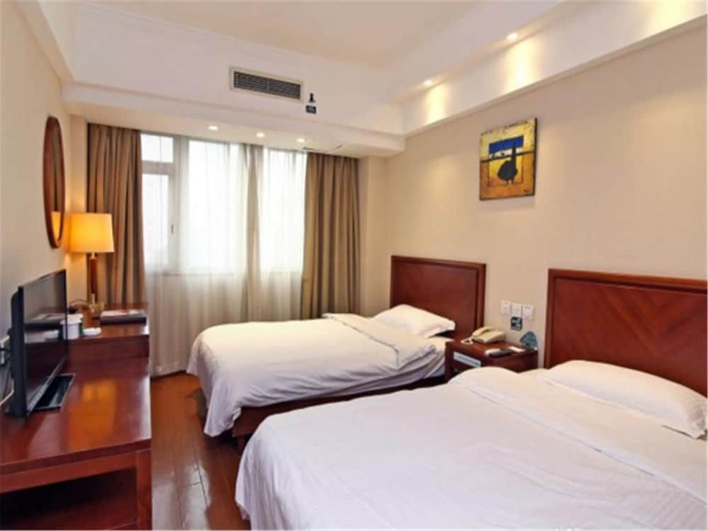 GreenTree Inn ShangHai JingAn XinZha Road Business Hotel Deluxe Twin Room