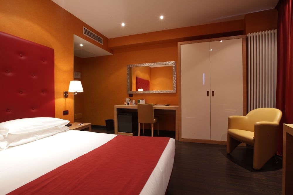 Best Western Hotel Piemontese Classic Room, 1 Queen Bed 5