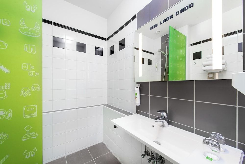 undefined Ibis Styles Budapest Center 10
