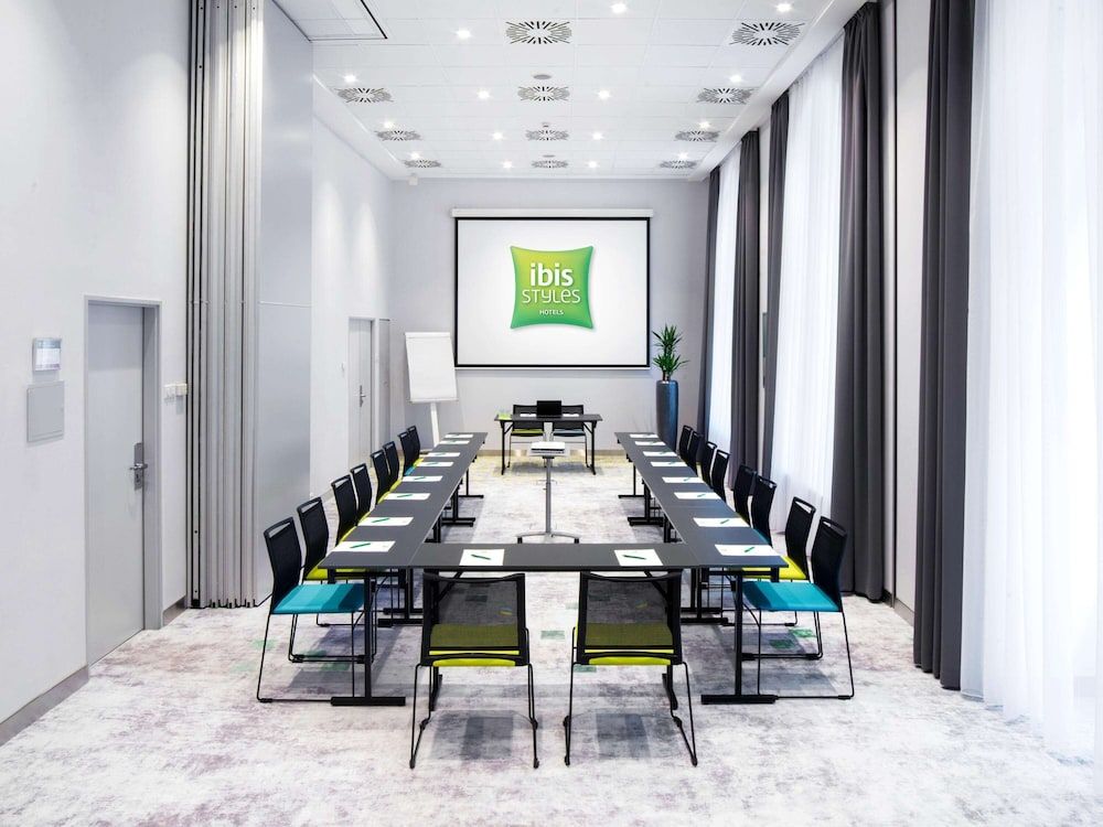 undefined Ibis Styles Budapest Center 7