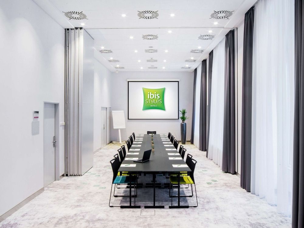 undefined Ibis Styles Budapest Center 10