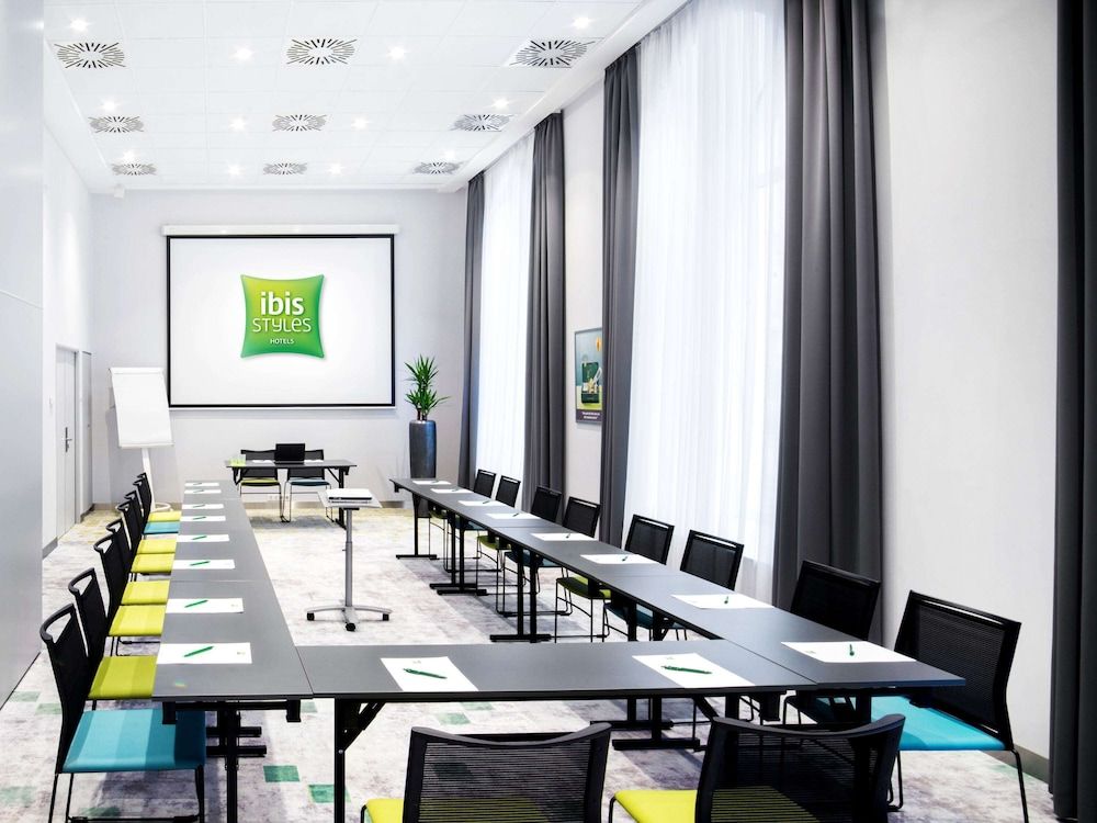 undefined Ibis Styles Budapest Center 8