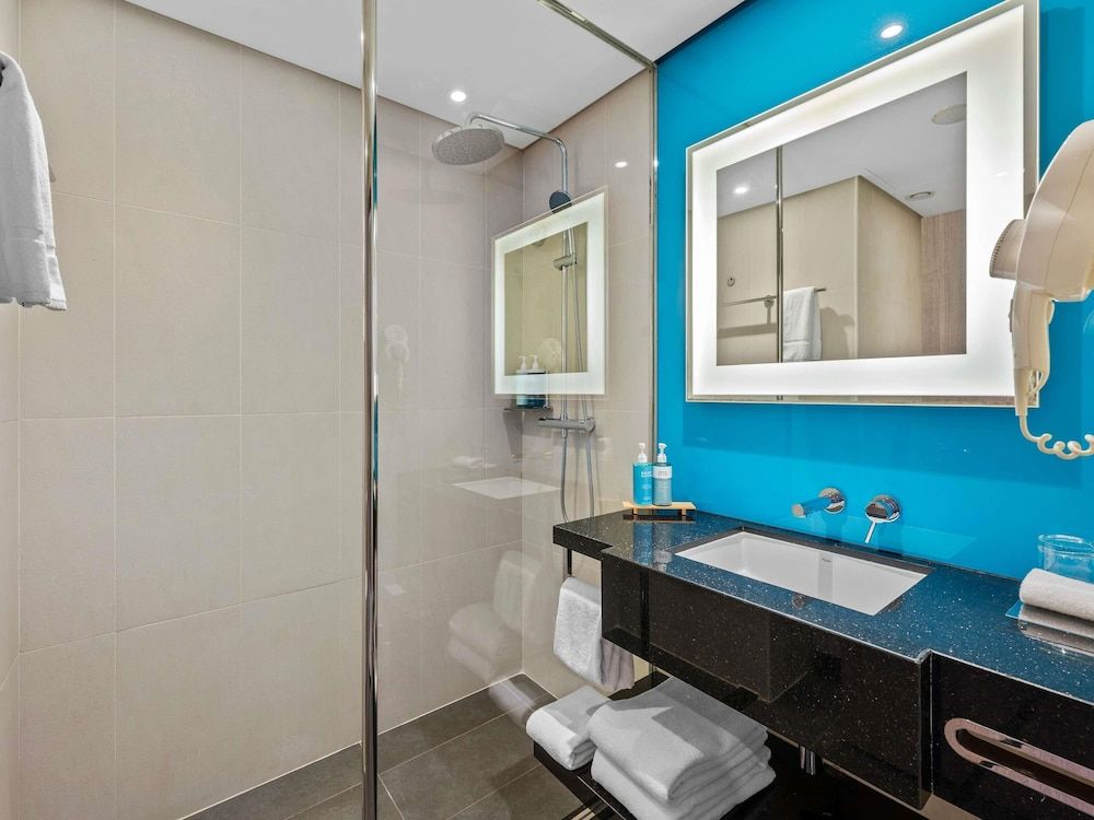 Novotel World Trade Centre Superior Room, 2 Twin Beds 6