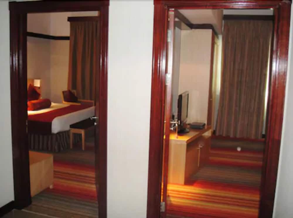 L' Arabia Hotel Apartments Suite, 1 Bedroom 4