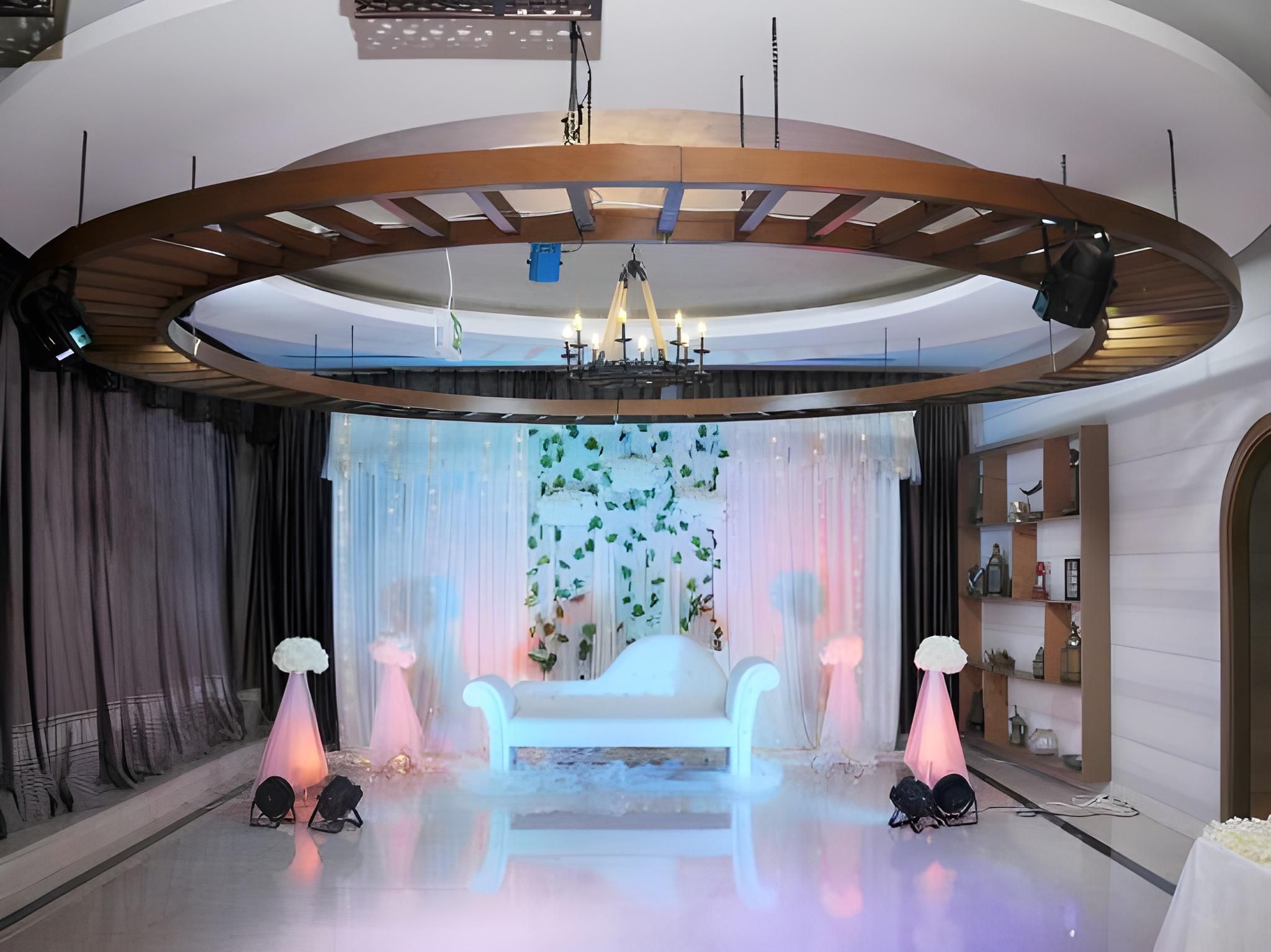 556d665def1d8da4e69dabde16988ef5