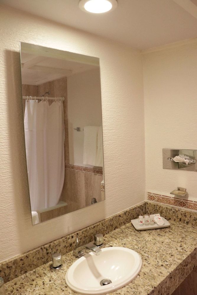 Hotel PF Standard Room - 2 Double Beds 14