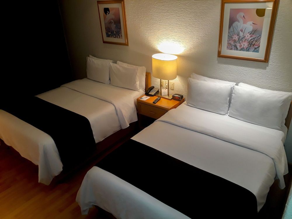 Hotel PF Standard Room - 2 Double Beds