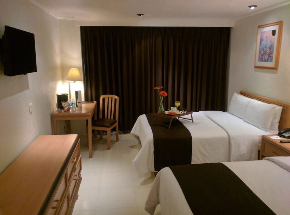 Hotel PF Standard Room - 2 Double Beds 8