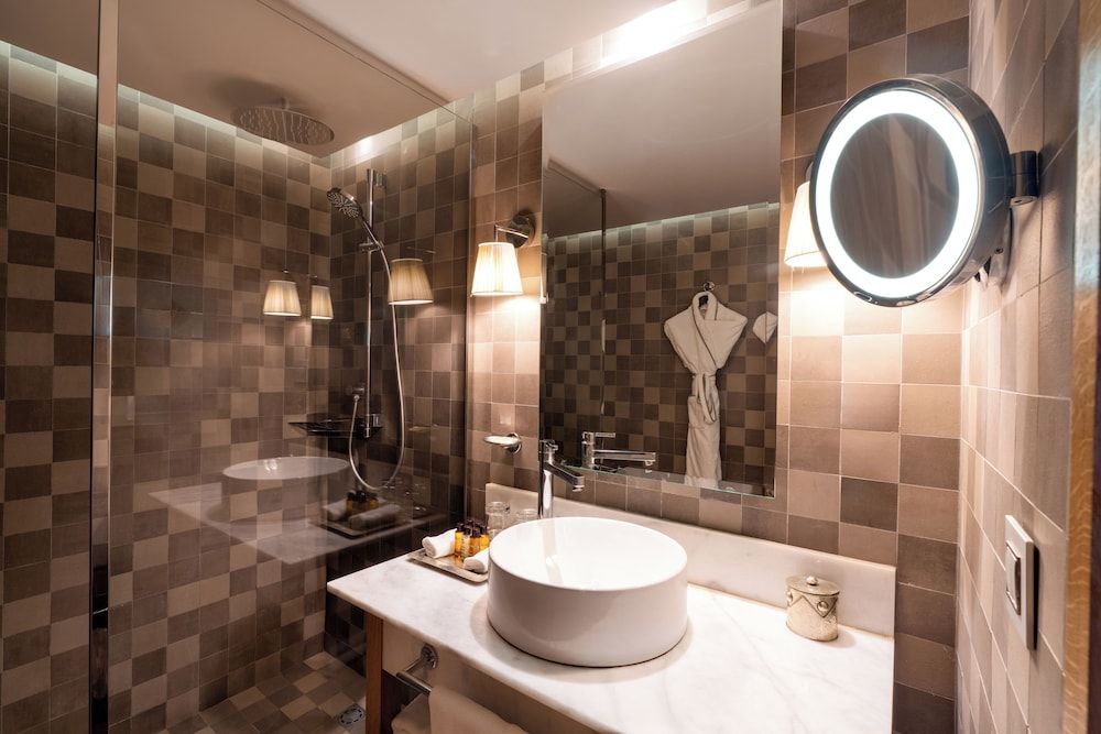 Sofitel Marrakech Palais Imperial & Spa Classic Room, 1 King Bed, Balcony (Contemporary) 8