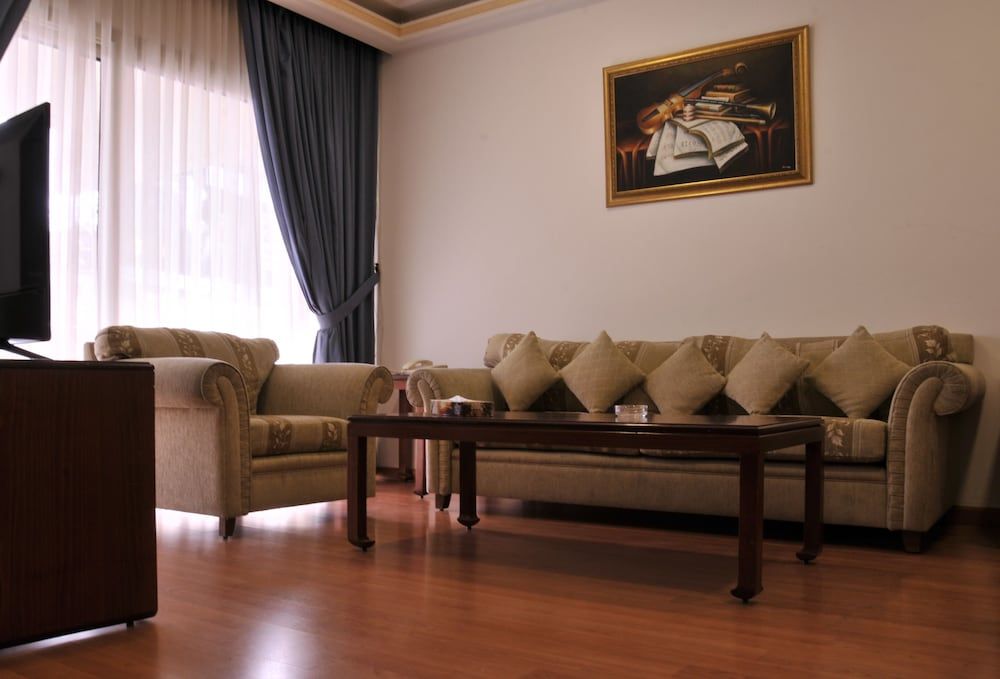 undefined White House Hotel 2