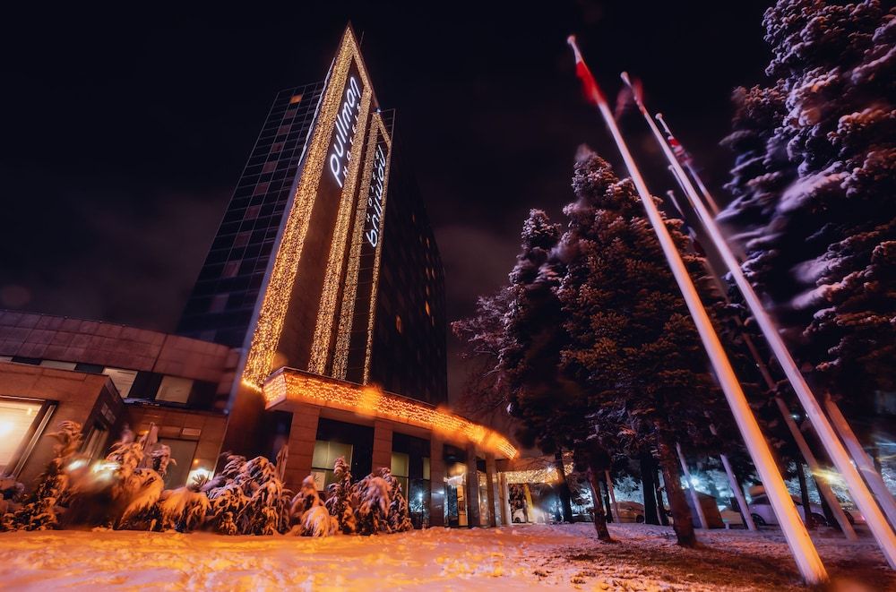 undefined Pullman Bucharest 8