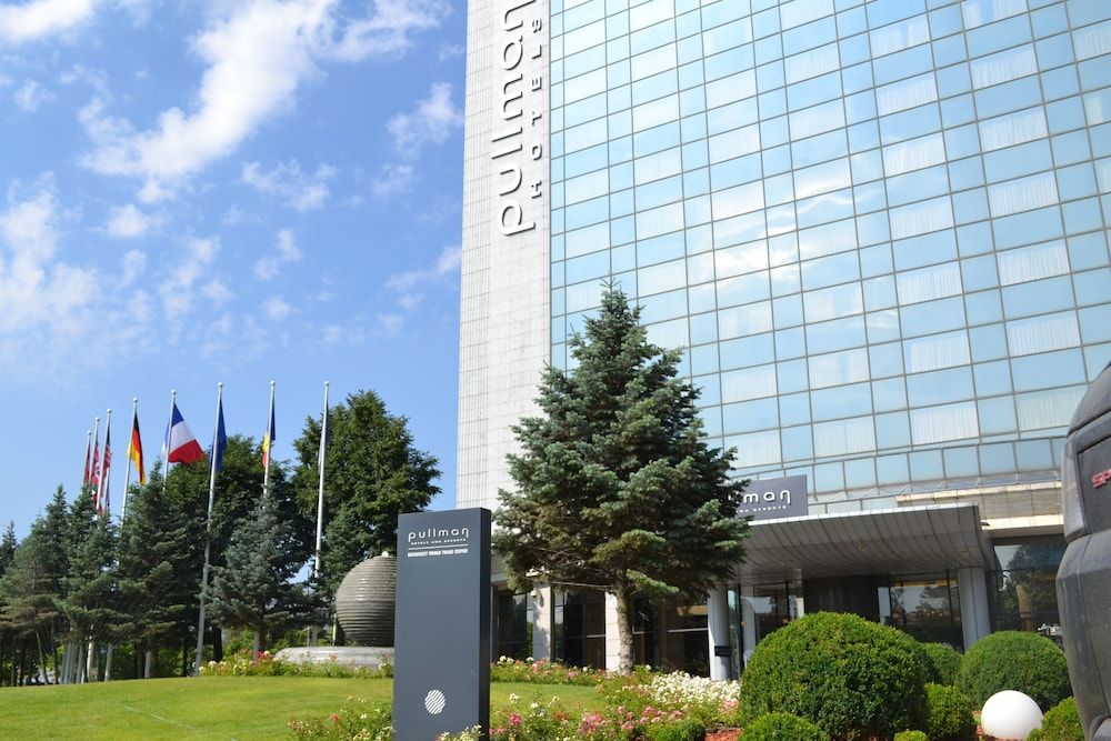 undefined Pullman Bucharest 2