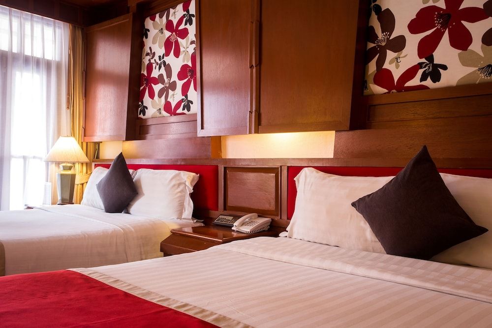 Samui Buri Beach Resort Deluxe Room 5