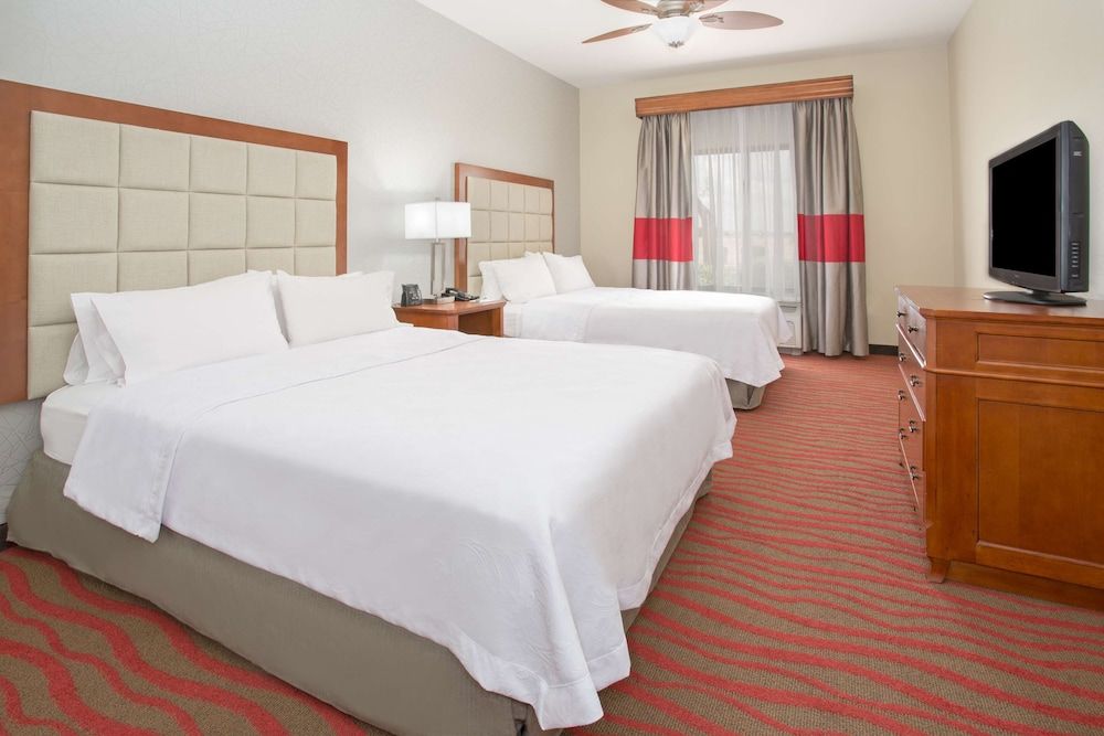 Suite, 2 Queen Beds, Accessible, Bathtub (Mobility & Hearing)