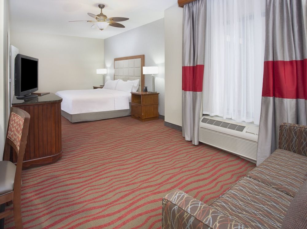Suite, 1 King Bed, Sofa Bed, Accessible, Bathtub (Mobility & Hearing)