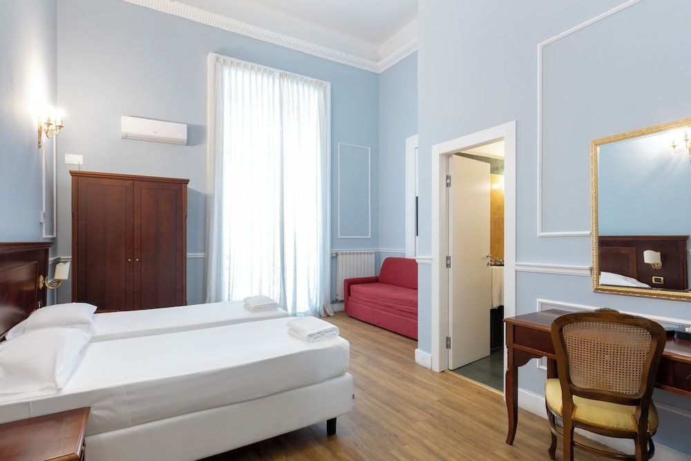 undefined Napolit'amo Hotel Principe 10