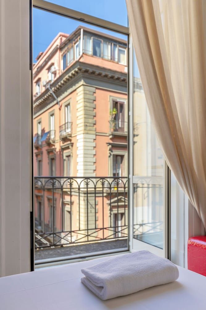 Napolit'amo Hotel Principe Deluxe Double or Twin Room, City View 8