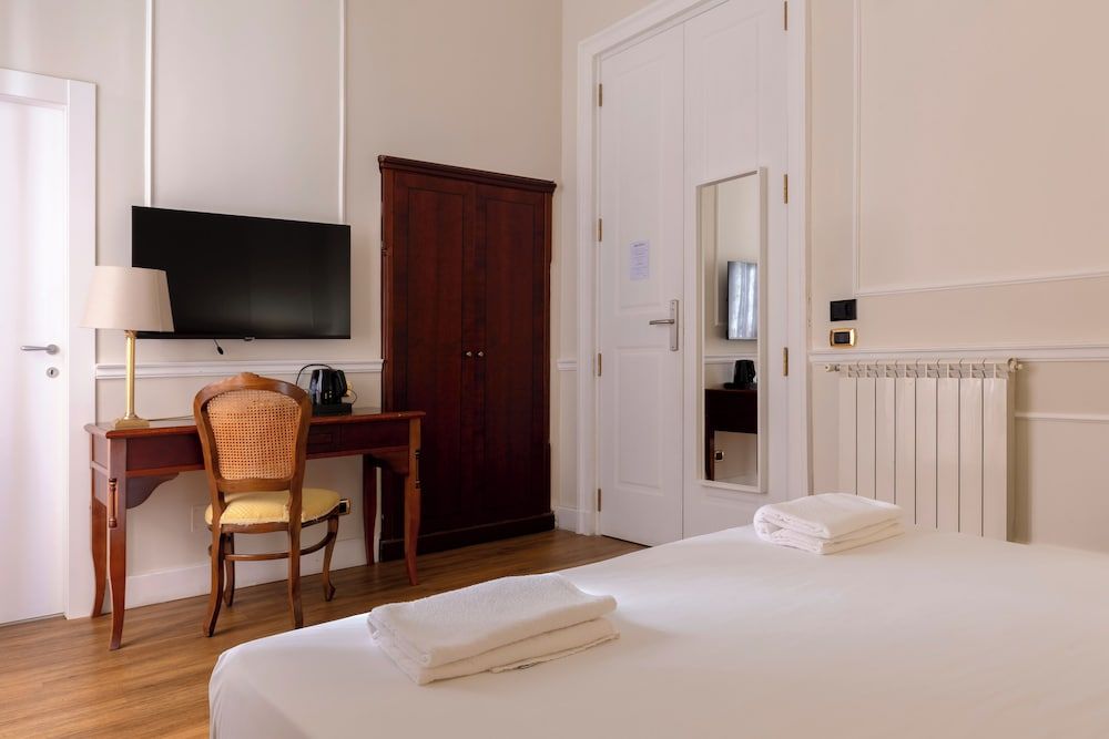 undefined Napolit'amo Hotel Principe 4