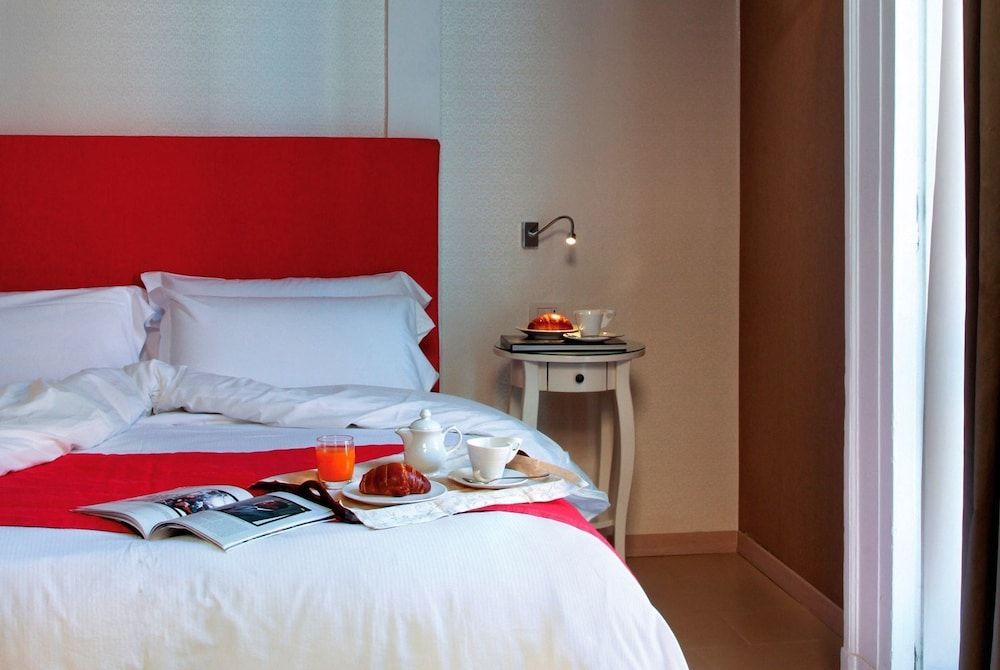 undefined Napolit'amo Hotel Principe