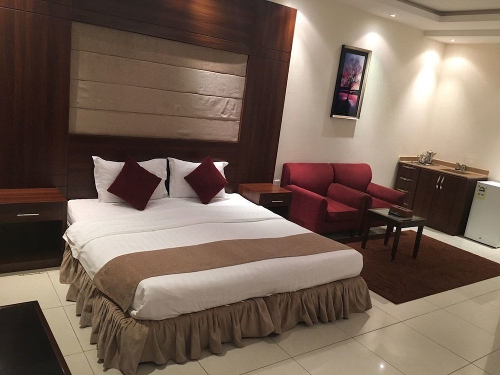 undefined Baron Al Masif 6