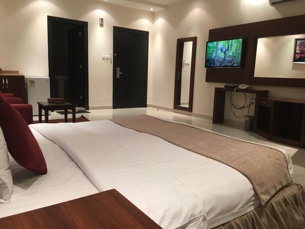 undefined Baron Al Masif 5