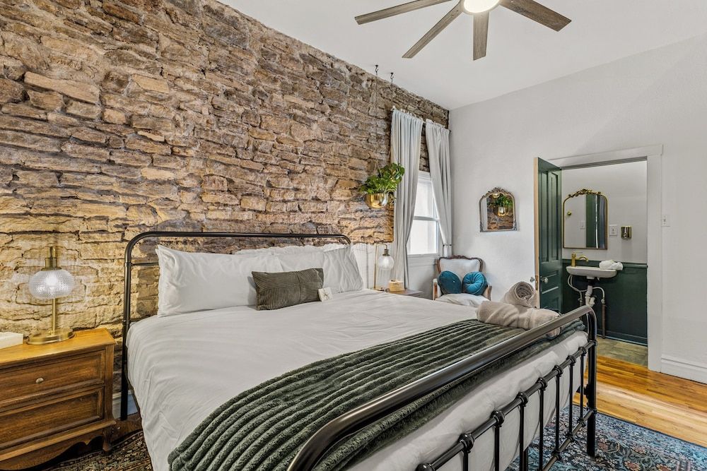 Classic Apartment, 1 King Bed