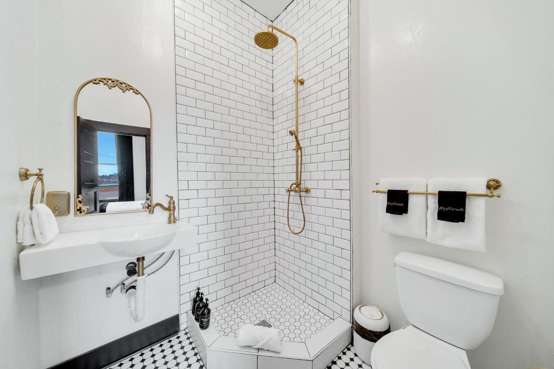 The Historic Grand Canyon Hotel Two-Bedroom Suite 61