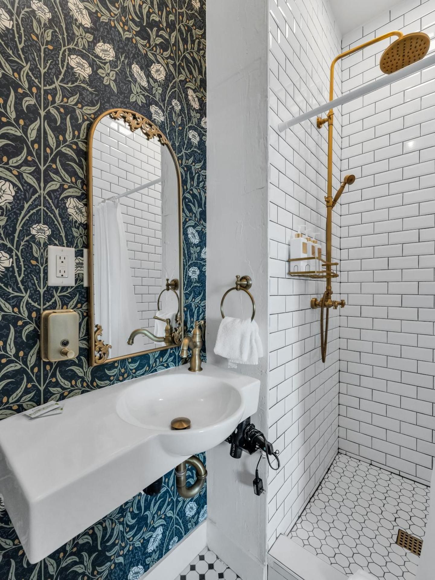 The Historic Grand Canyon Hotel Two-Bedroom Suite 51