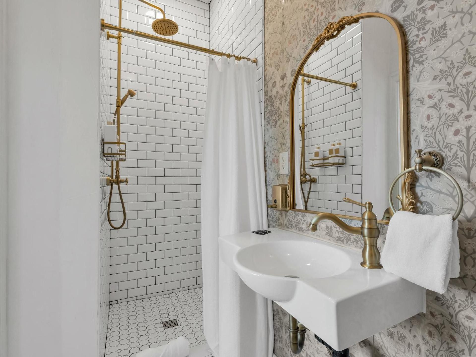 The Historic Grand Canyon Hotel Two-Bedroom Suite 56