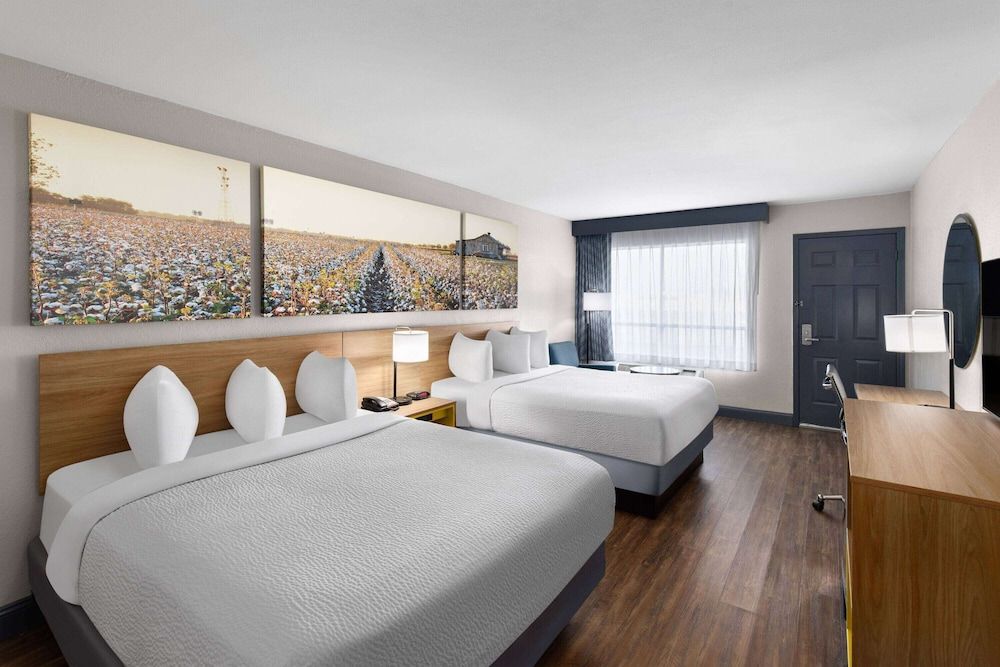 Room, 2 Queen Beds, Non Smoking