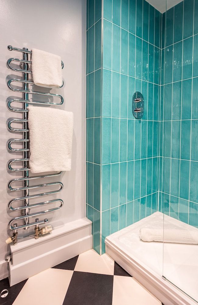 ABode Manchester Comfortable Double 5