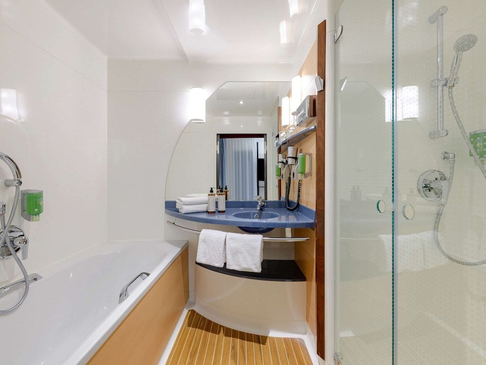 Novotel Suites München Parkstadt Schwabing Superior Suite, 1 Double Bed with Sofa bed 7