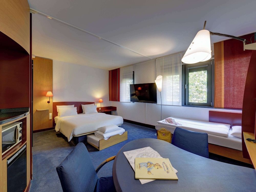 undefined Novotel Suites München Parkstadt Schwabing 2