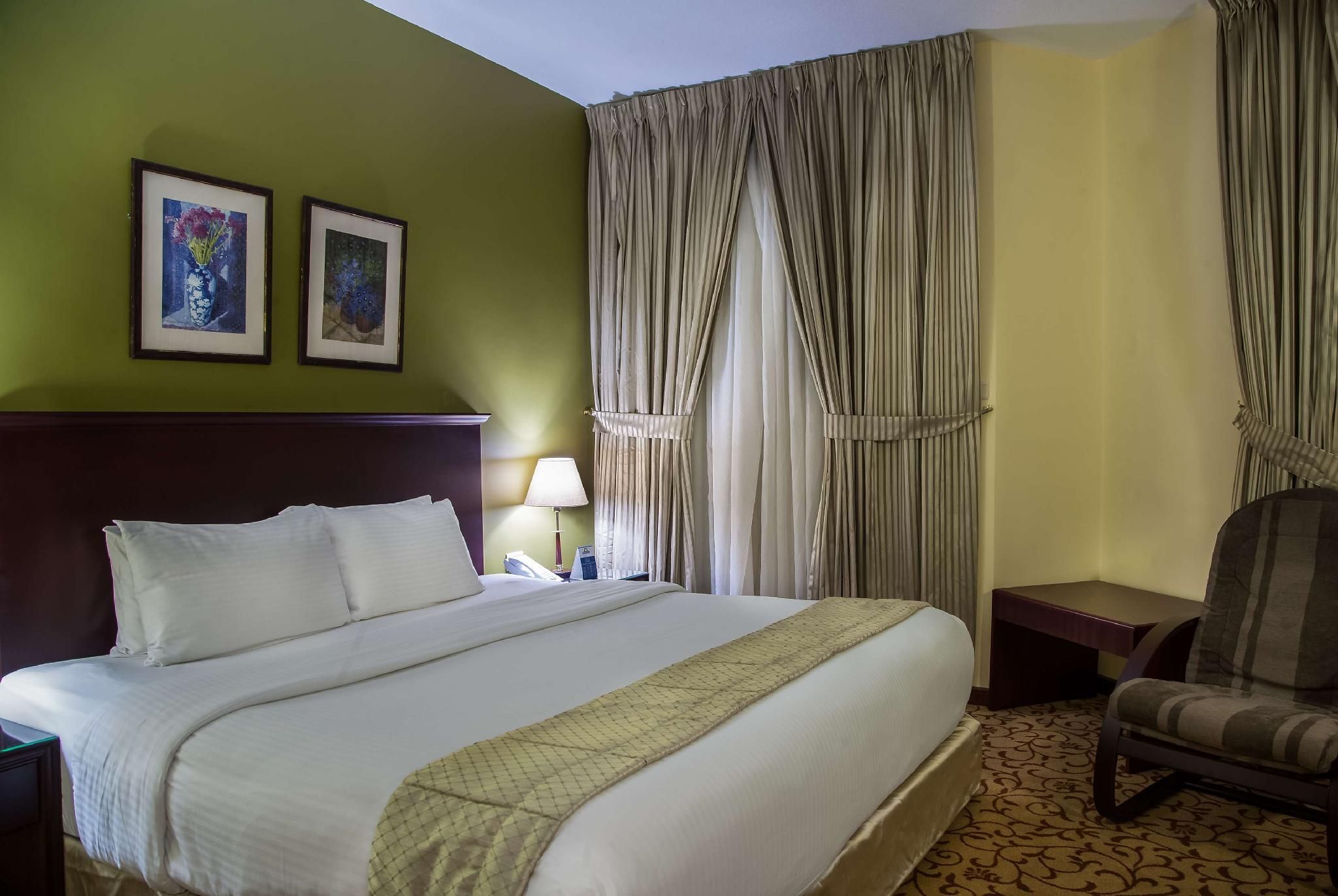 Premium Deluxe Room