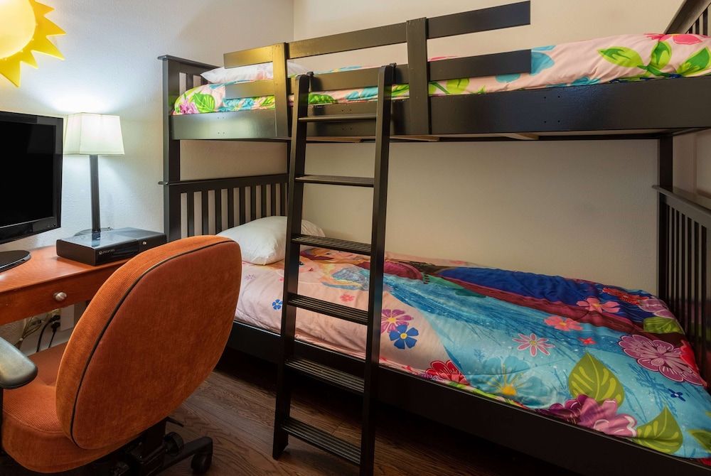 Suite, Multiple Beds, Non Smoking