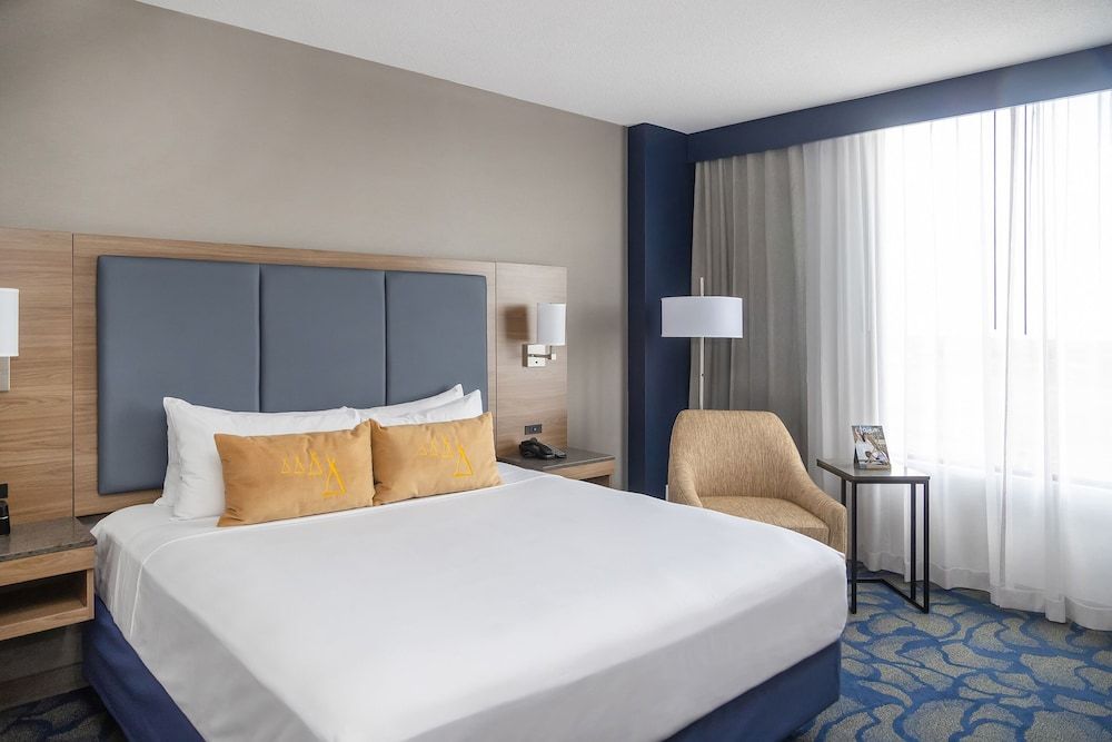 River Cree Resort and Casino Traditional Room, 1 King Bed