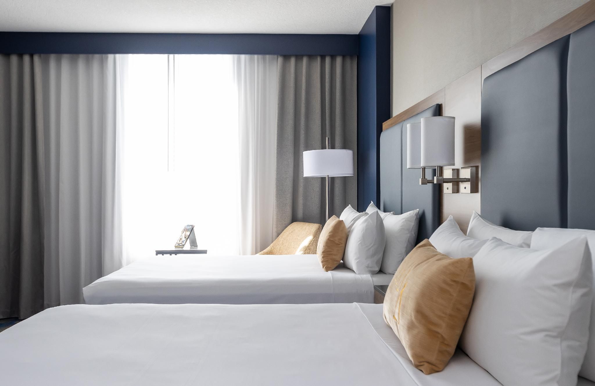 CITY VIEW HIGH FLOOR 2 QUEENS ROOM