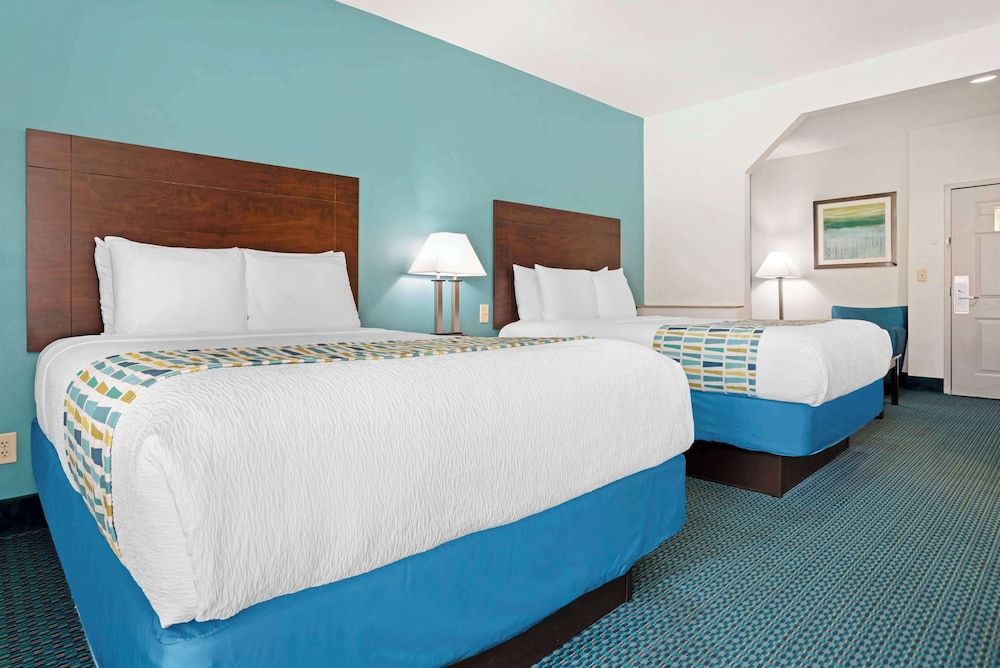 Suite, 2 Queen Beds, Non Smoking, Refrigerator & Microwave