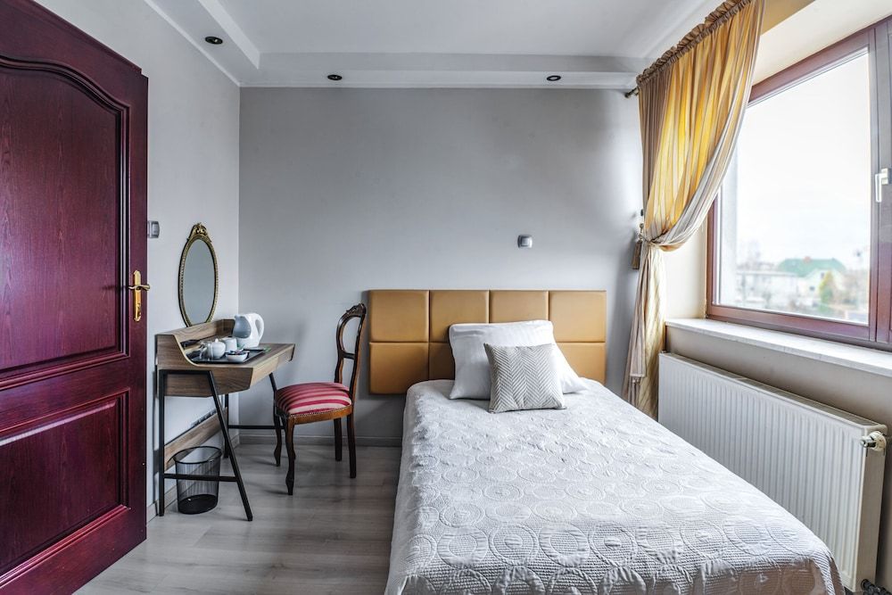 undefined Royal Residence 4