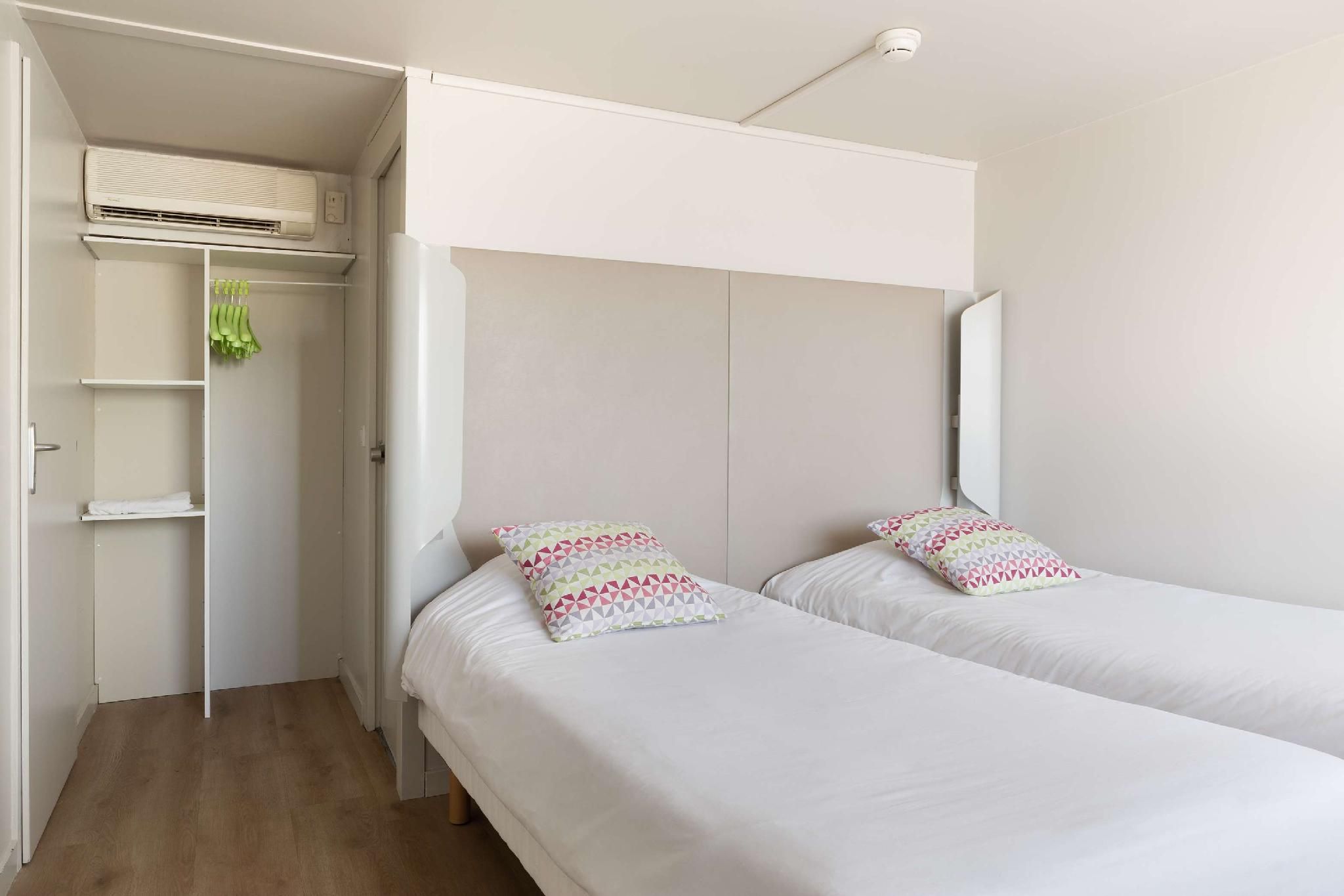 Twin Room Next Generation
