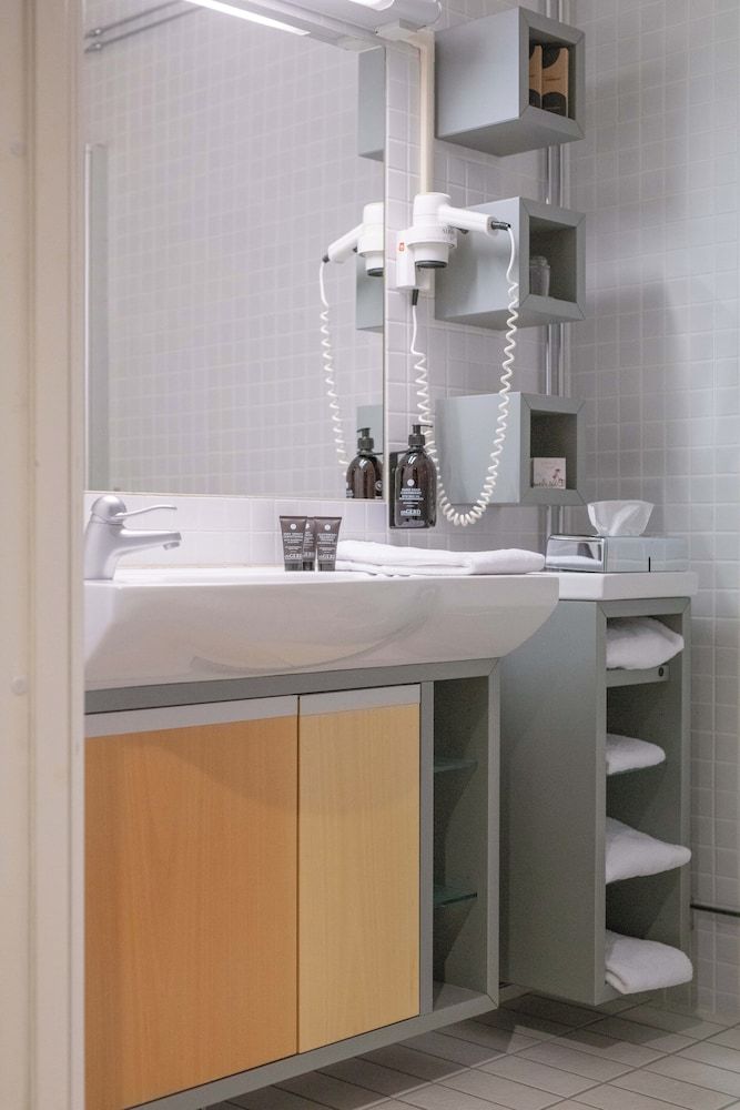 Ice Hotel Kaamos Deluxe 5