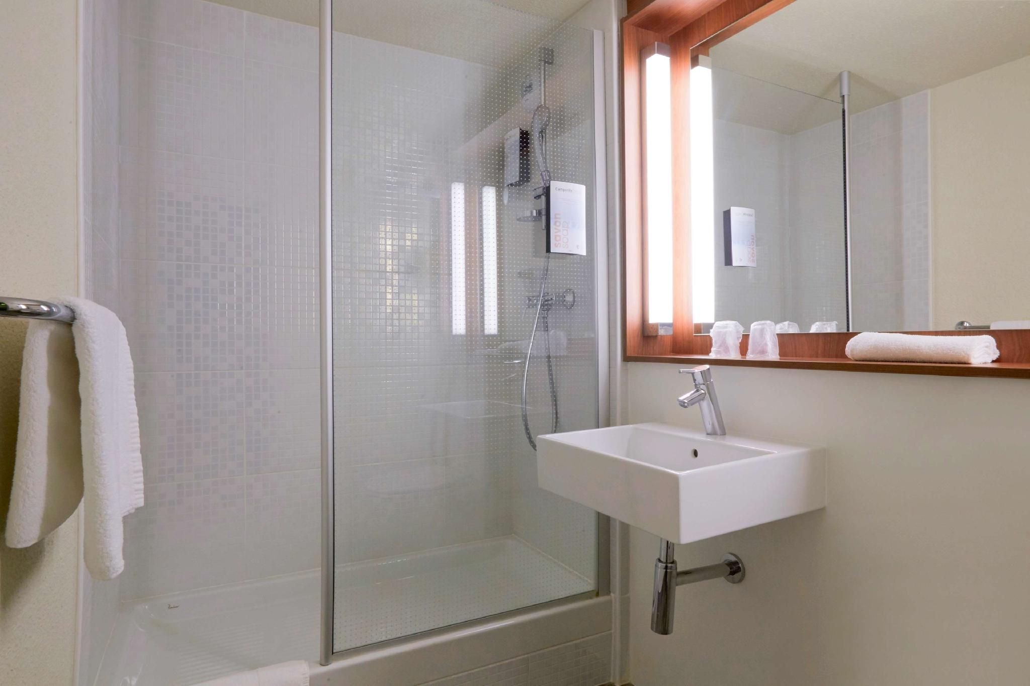 Campanile Villejust Za Courtaboeuf Hotel 1 Double Bed 3