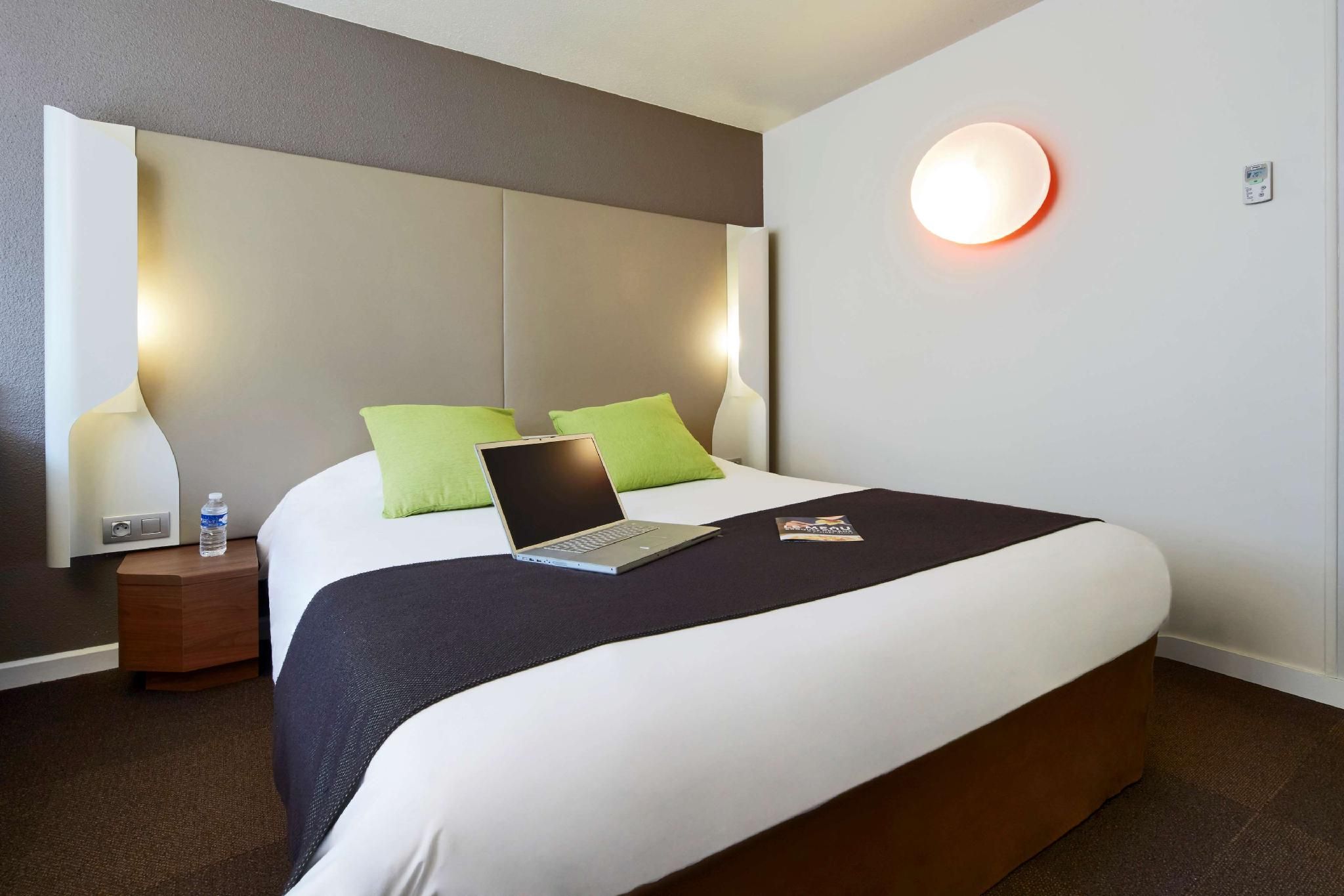 Campanile Villejust Za Courtaboeuf Hotel 1 Double Bed